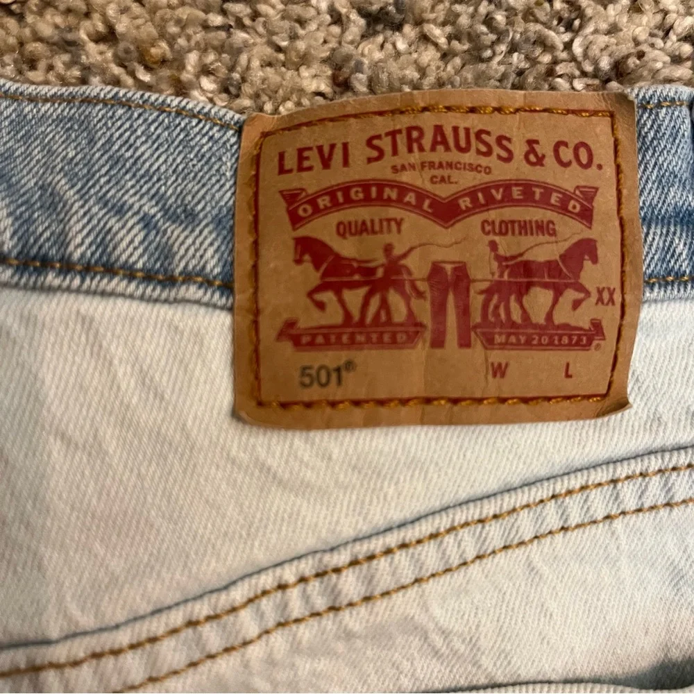 Levi’s 501 Button Fly Two Tone Shorts Waist Size 24 - Picture 6 of 12